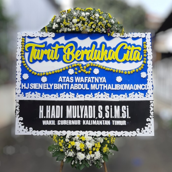 Karangan Bunga Duka Cita gereja katedral santa maria palangkaraya
